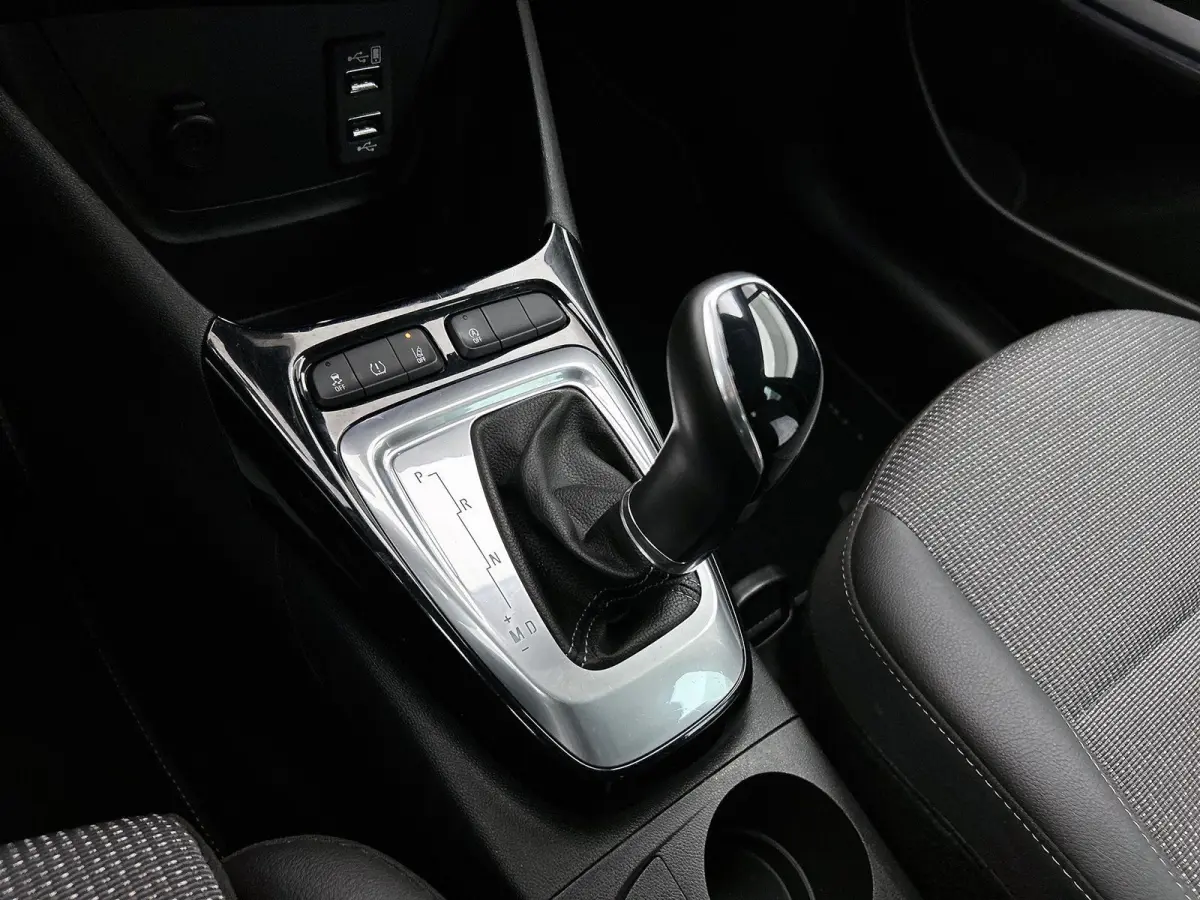 1.2 130pk Elegance Automaat | Navigatie | climate Control | Cruise Control | Dakrails | Parkeersensoren | Extra Getint Glas |