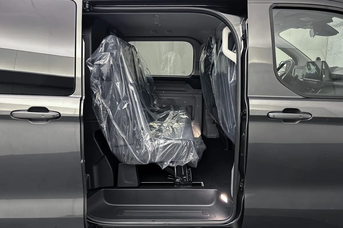 340 L2 Limited 71 kWh | Dubbel cabine | 2x schuifdeur | Driver assist pack premium