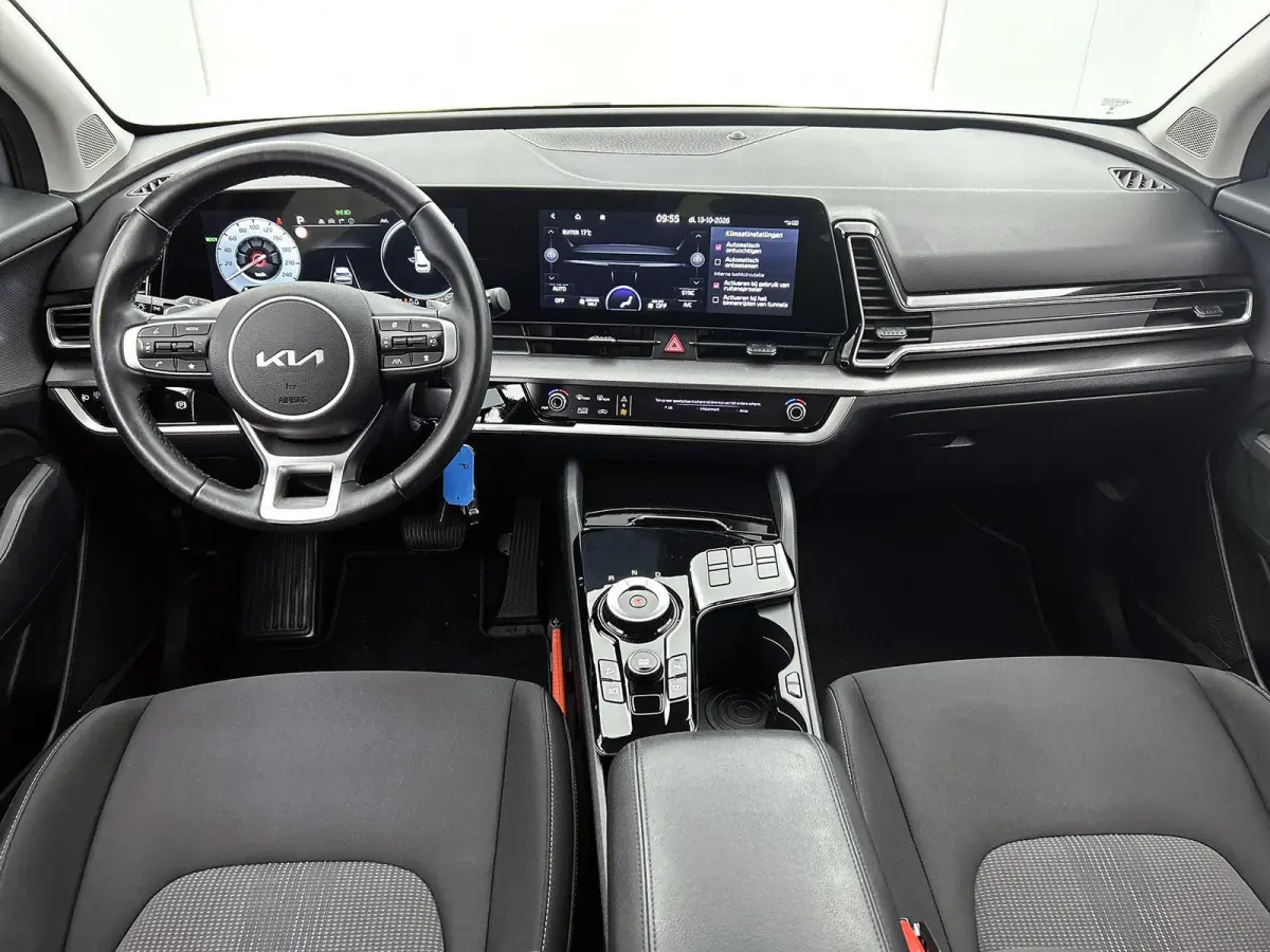 1.6 230pk Hybrid DynamicLine Automaat | Navigatie | Adaptieve Cruise Control | Climate Control | Camera | 17"LMV | LED | Trekhaak | Parkeersensoren | Apple Carplay/Android Auto |