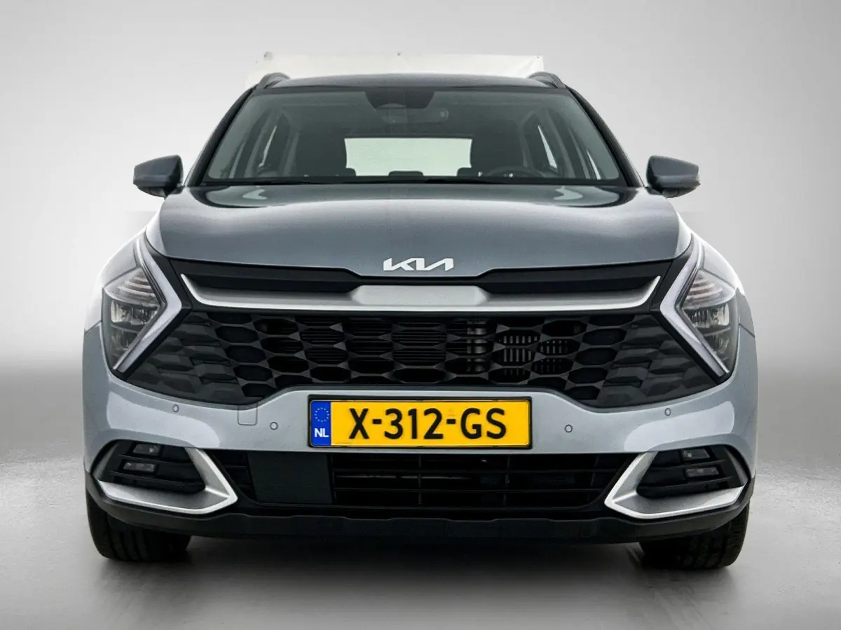 1.6 230pk Hybrid DynamicLine Automaat | Navigatie | Adaptieve Cruise Control | Climate Control | Camera | 17"LMV | LED | Trekhaak | Parkeersensoren | Apple Carplay/Android Auto |