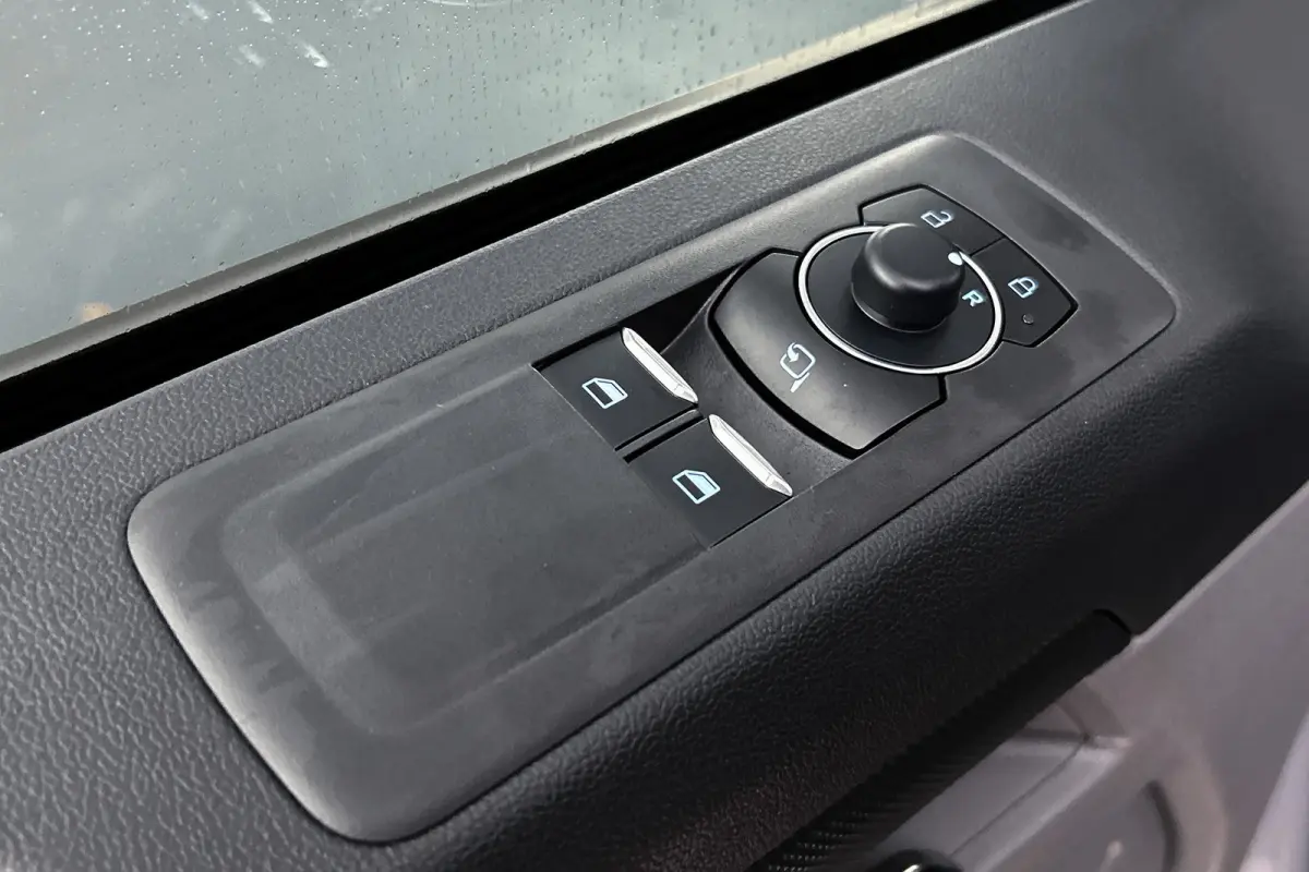 340 L2 Limited 71 kWh | Dubbel cabine | 2x schuifdeur | Driver assist pack premium