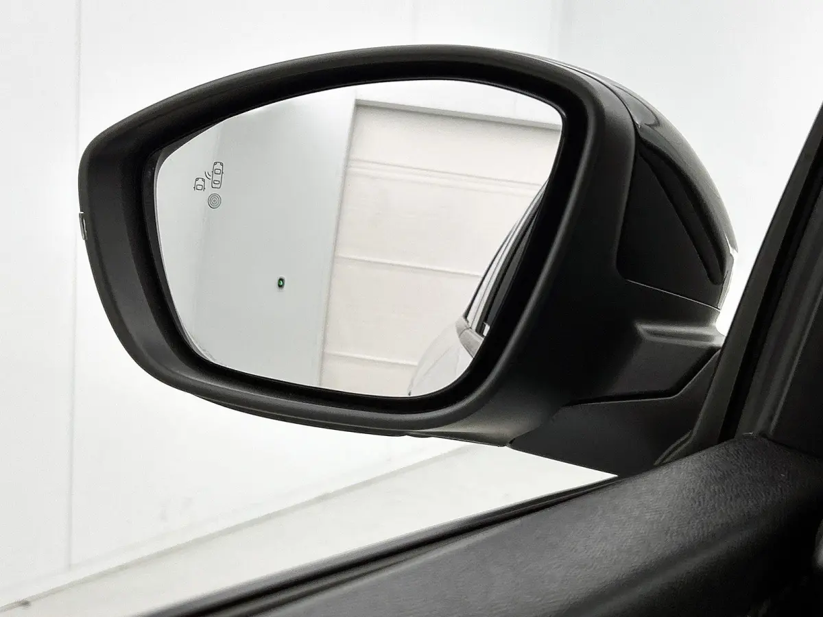 1.2 Hybrid 110pk Allure Automaat | Tot 8 Jaar Garantie | Navigatie | Camera Voor + Achter | Climate Control | Cruise Control | 16"LMV | LED |