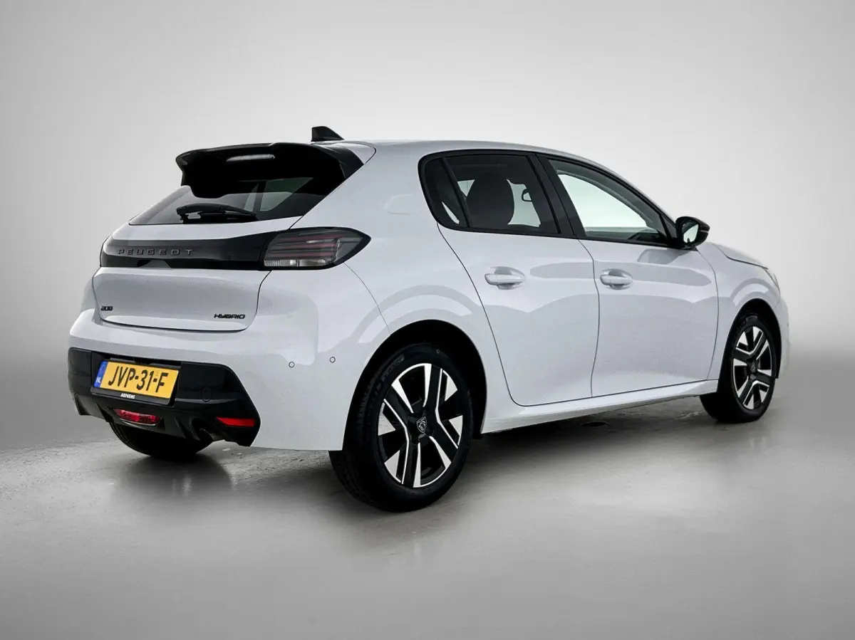 1.2 Hybrid 110pk Allure Automaat | Tot 8 Jaar Garantie | Navigatie | Camera Voor + Achter | Climate Control | Cruise Control | 16"LMV | LED |