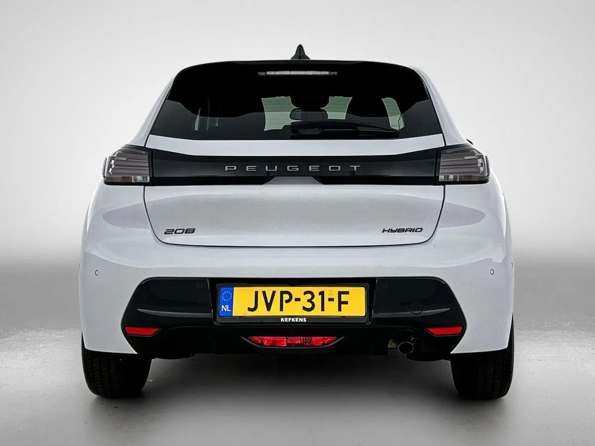 1.2 Hybrid 110pk Allure Automaat | Tot 8 Jaar Garantie | Navigatie | Camera Voor + Achter | Climate Control | Cruise Control | 16"LMV | LED |