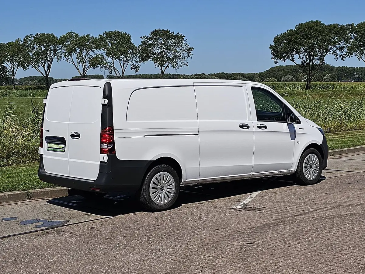 eVito 112 L3 60 kWh Cruise control, Airco, Pdc, Carplay, Camera, Climate control, Stoelverwarming, 280KM WLTP, 80kw-snelladen
