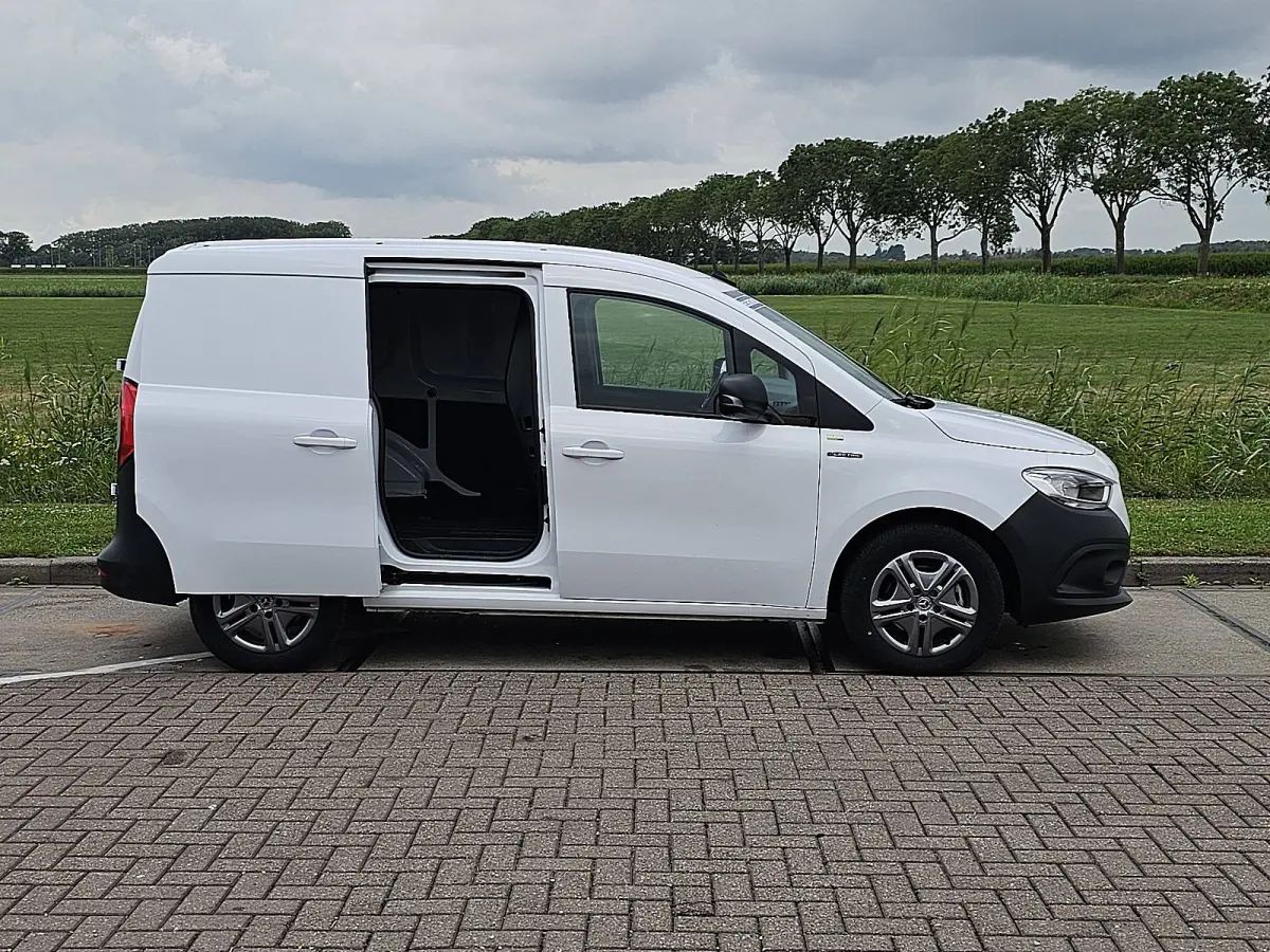 L1 Pro 51 kWh Cruise control, Automatische-Airco , Pdc, Carplay, Navi, Camera, Stoelverwarming, 290Km WLTP, 75kw-Snelladen, Mbux