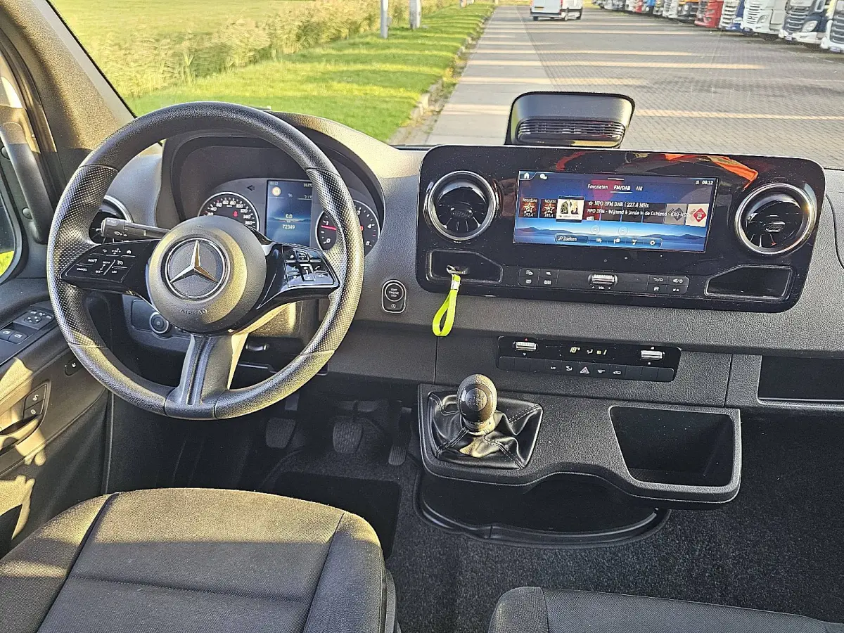 317 1.9 CDI L4H2 Base Cruise control, Airco, Pdc, Navi, Camera, Lane-assist, Stoelverwarming, Dodehoek detectie