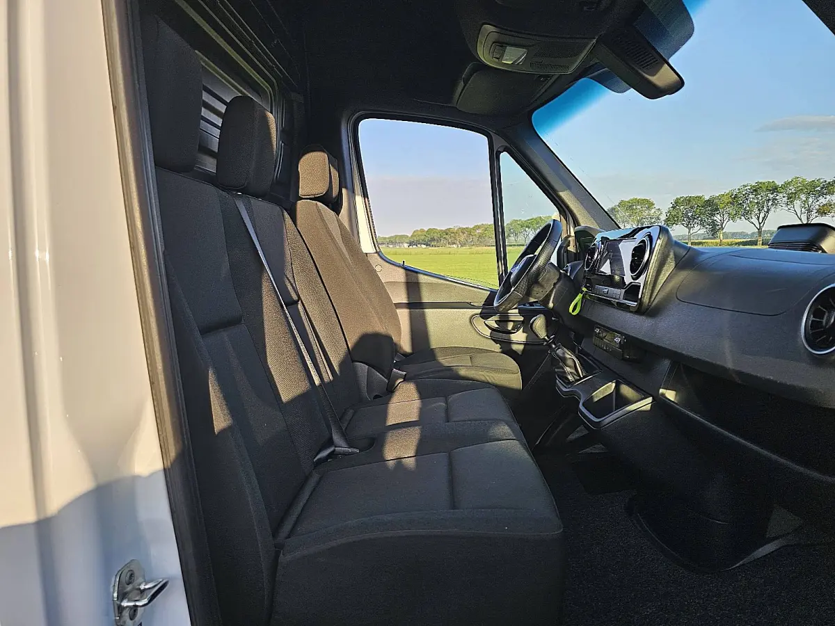 317 1.9 CDI L4H2 Base Cruise control, Airco, Pdc, Navi, Camera, Lane-assist, Stoelverwarming, Dodehoek detectie