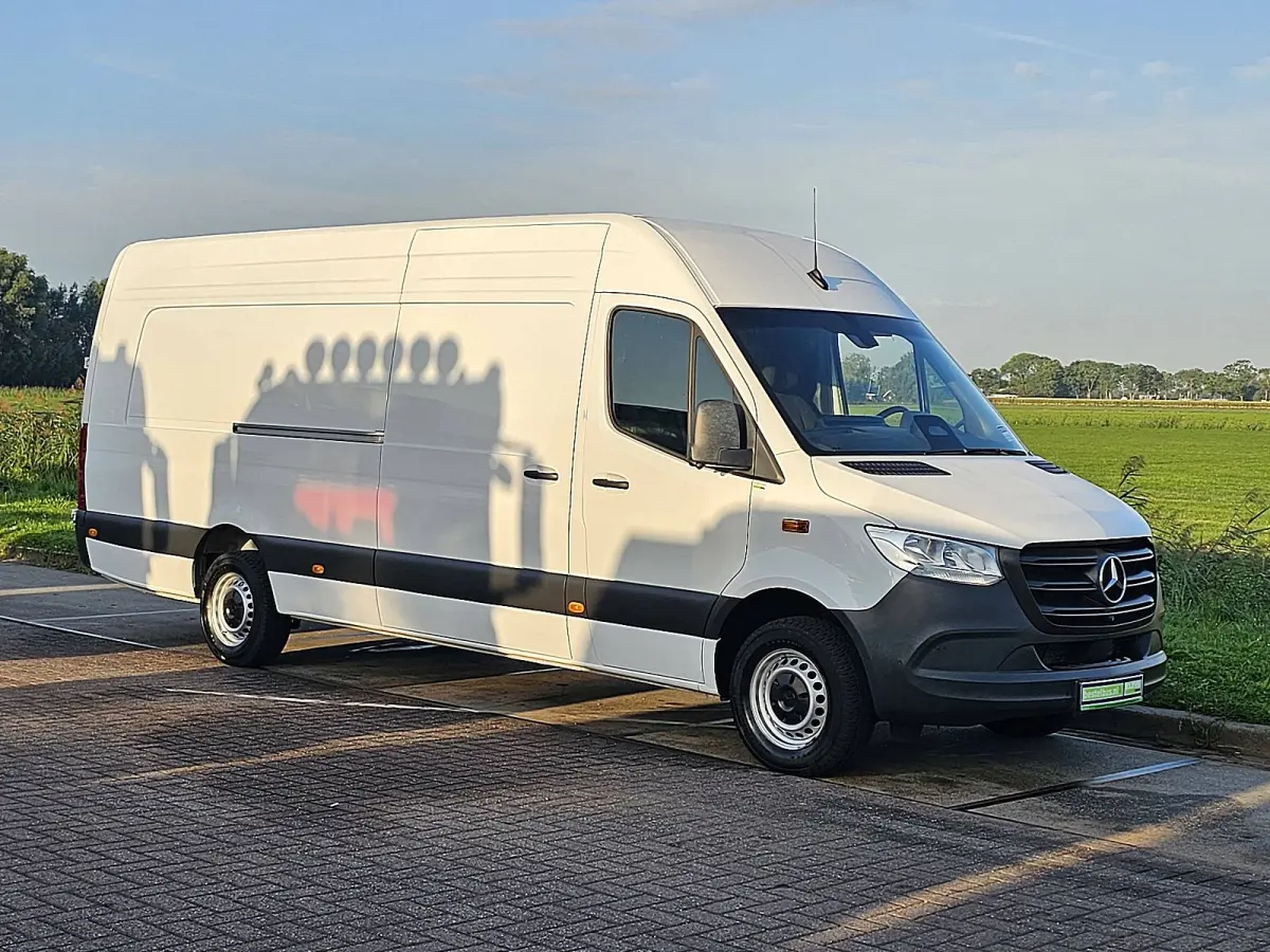 317 1.9 CDI L4H2 Base Cruise control, Airco, Pdc, Navi, Camera, Lane-assist, Stoelverwarming, Dodehoek detectie
