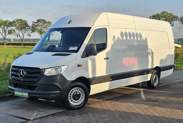 317 1.9 CDI L4H2 Base Cruise control, Airco, Pdc, Navi, Camera, Lane-assist, Stoelverwarming, Dodehoek detectie
