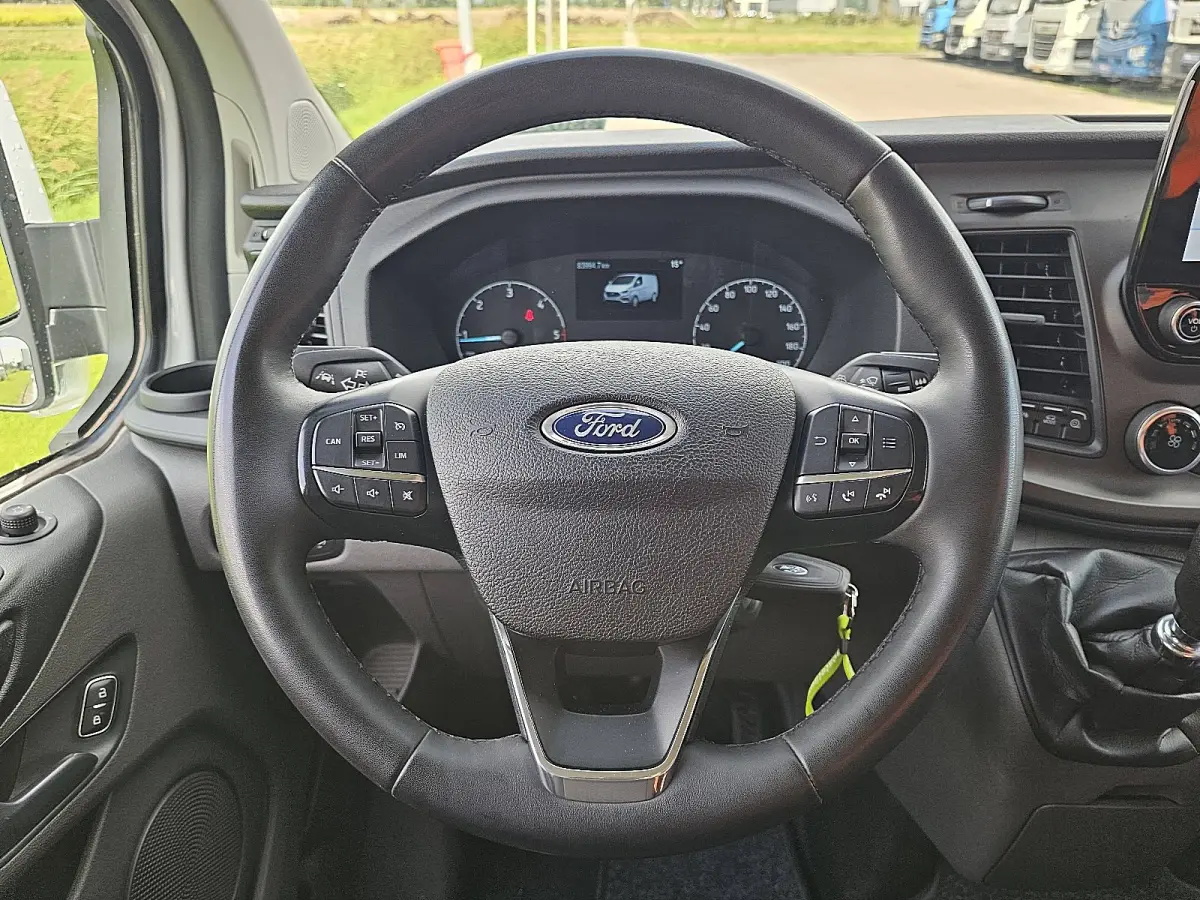 280 2.0 TDCI L1H1 Trend Cruise control, Airco, Pdc, Carplay, Navi, Camera, Lane-assist