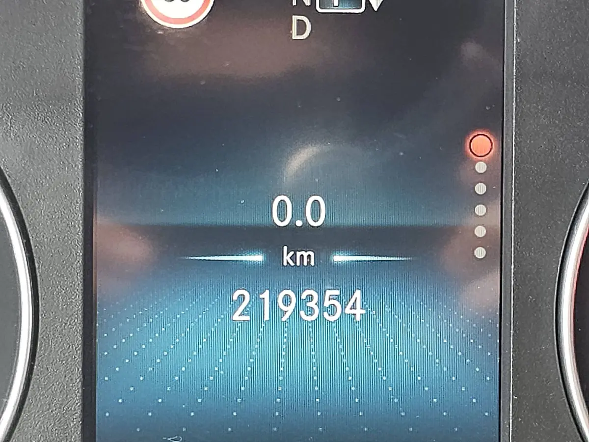 317 1.9 CDI L2H2 RWD Cruise control, Airco, Carplay, Navi, Camera, Led, Lane-assist, Climate control, Dodehoek detectie, 3,5T-trekhaak