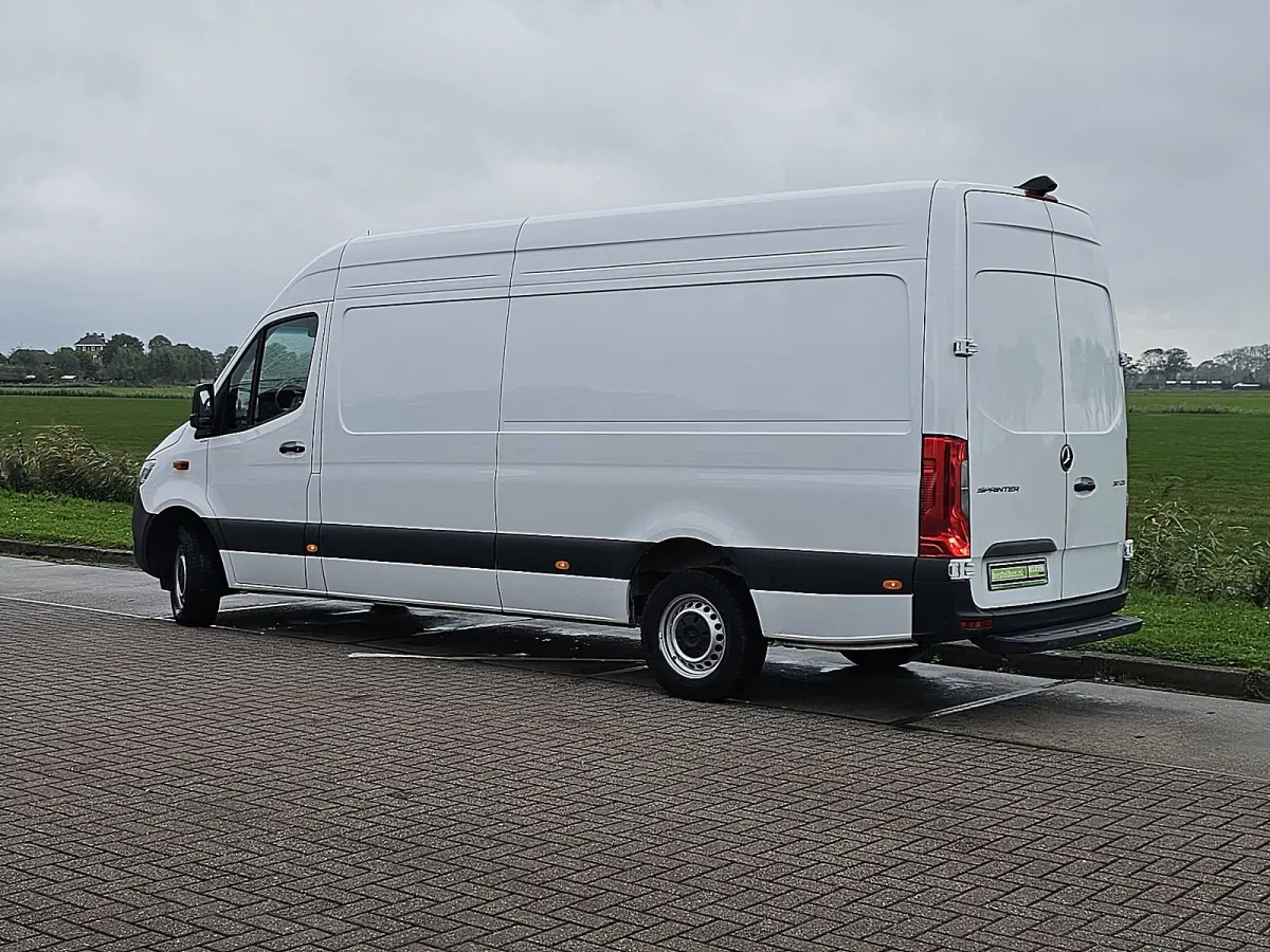 317 1.9 CDI L3H2 Pro Cruise control, Airco, Pdc, Navi, Camera, LED, Carplay, Automaat, Mbux10, Lane-assist, Stoelverwarming, Dodehoek Detectie, Nieuw Model