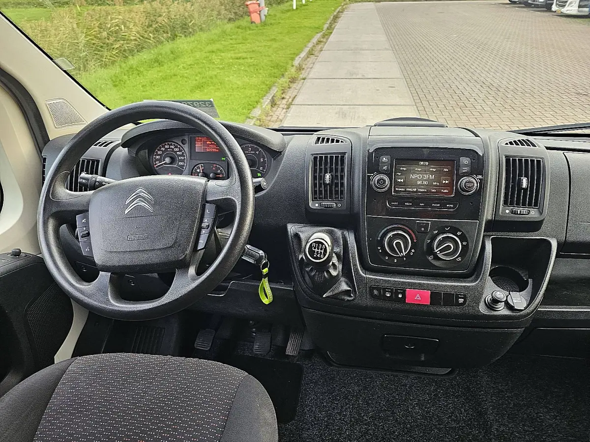 2.2 BlueHDi 120 L2H2 3.3t Cruise control, Airco, Navi, Camera, Dodehoek detectie, Imperiaal, Trap