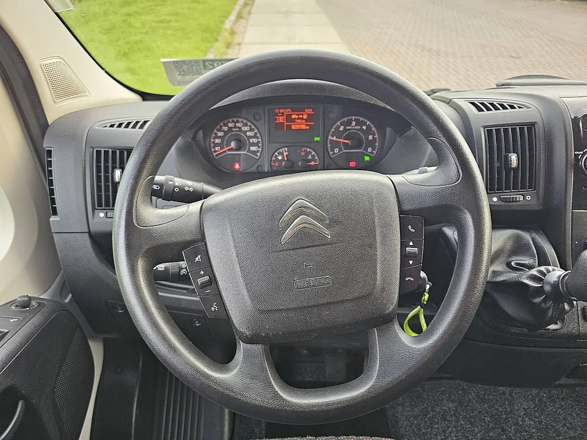 2.2 BlueHDi 120 L2H2 3.3t Cruise control, Airco, Navi, Camera, Dodehoek detectie, Imperiaal, Trap