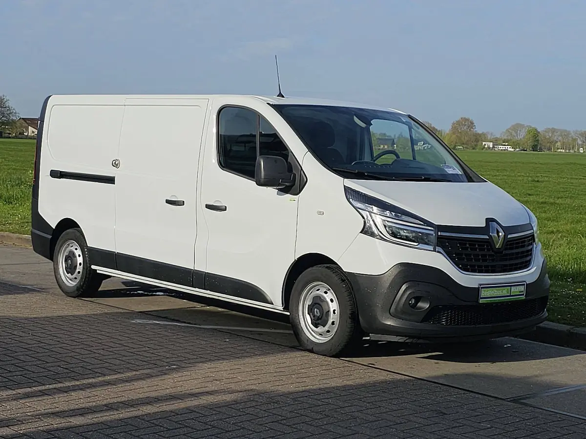 2.0 dCi 120pk T30 L2H1 Comfort airco, navi, pdc, trekhaak, stoelverw.