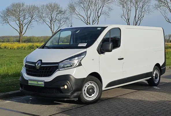 2.0 dCi 120pk T30 L2H1 Comfort airco, navi, pdc, trekhaak, stoelverw.