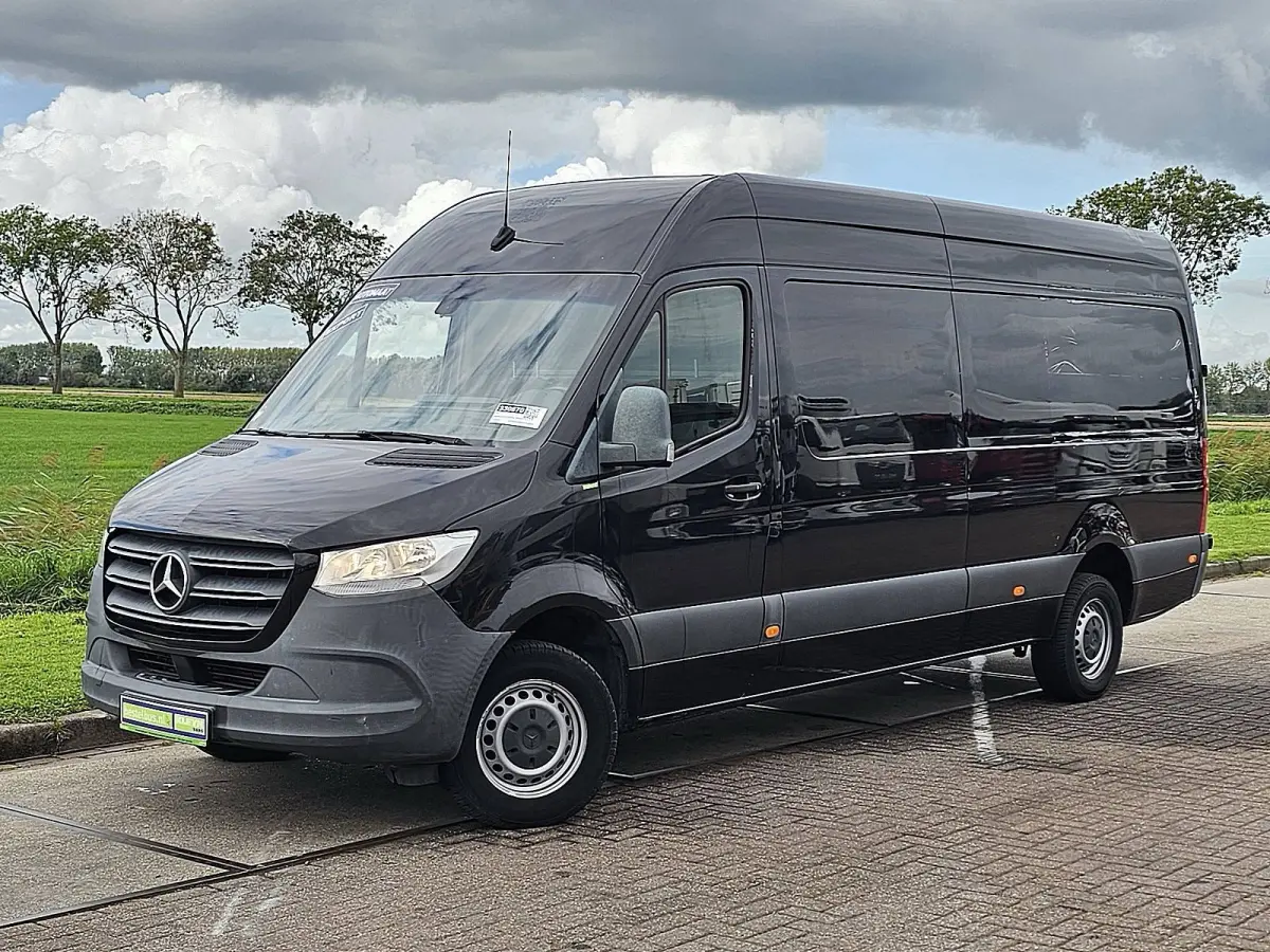 319 3.0 V6 L3H2 EURO6 Airco, Standkachel, Navi, Camera, Climatecontrol, Dodehoek detectie,