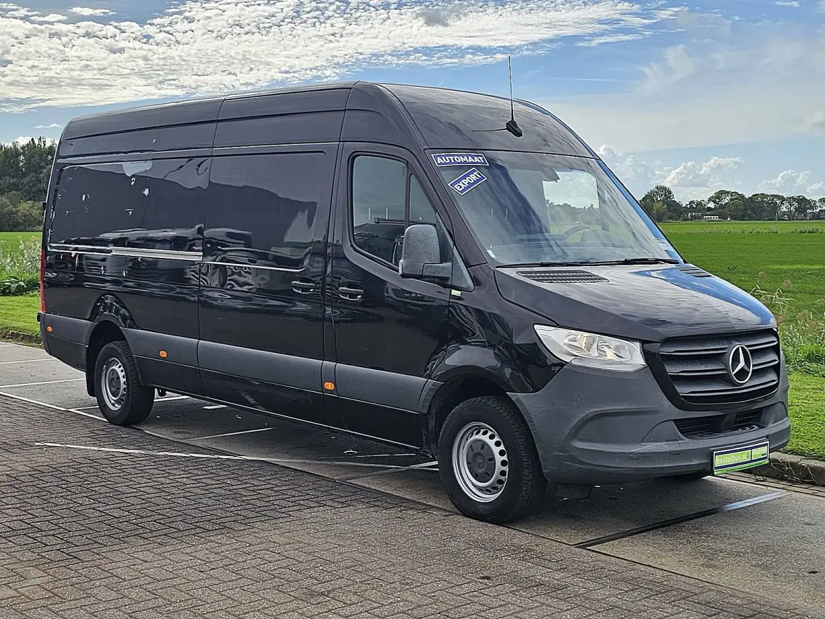 319 3.0 V6 L3H2 EURO6 Airco, Standkachel, Navi, Camera, Climatecontrol, Dodehoek detectie,
