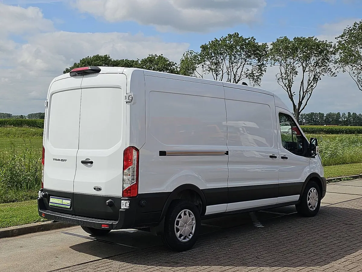 310 2.0 TDCI L3H2 Trend Cruise Control, Airco, Pdc, Camera, Lane-assist, Stoelverwarming, Euro6 131 PK!