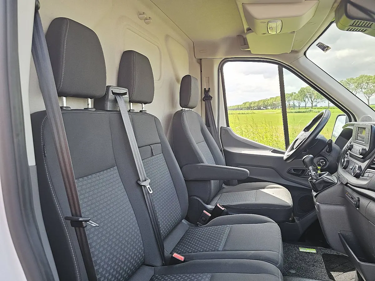 310 2.0 TDCI L3H2 Trend Cruise Control, Airco, Pdc, Camera, Lane-assist, Stoelverwarming, Euro6 131 PK!