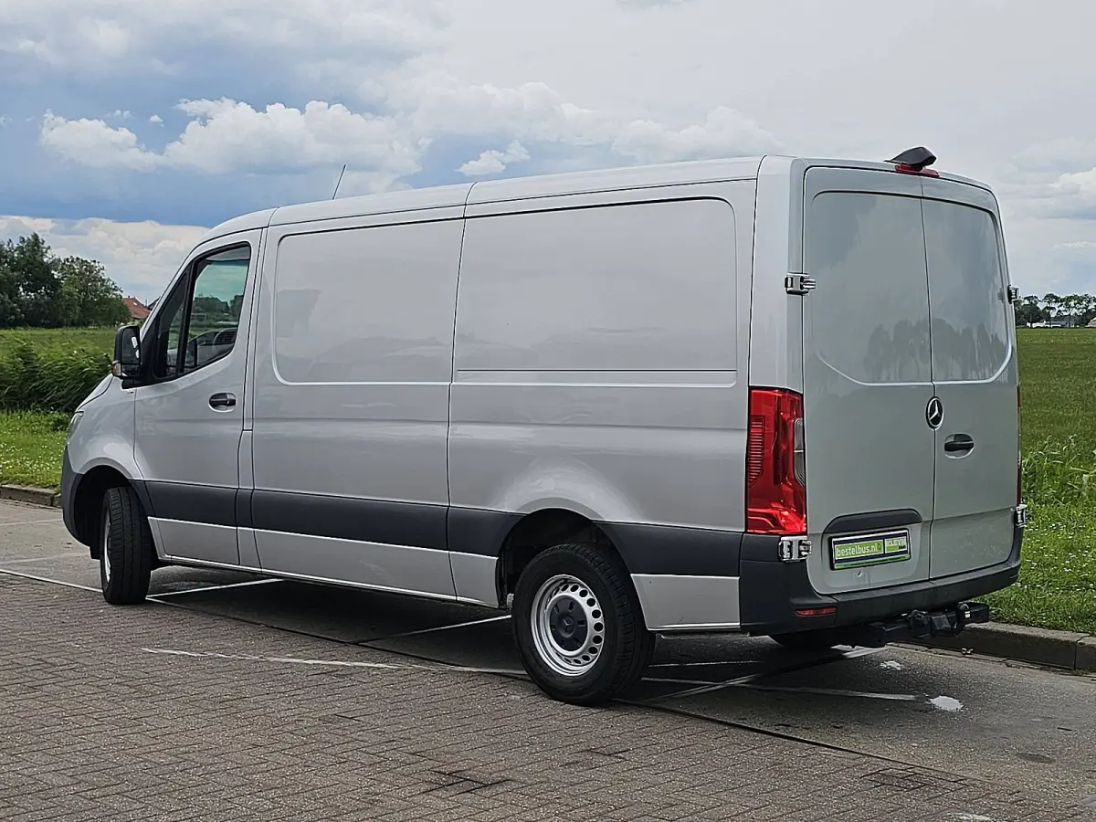 315 1.9 CDI L2H1 RWD L2H1 RWD Mbux Airco Euro6 Trekhaak Camera 1e Eigenaar