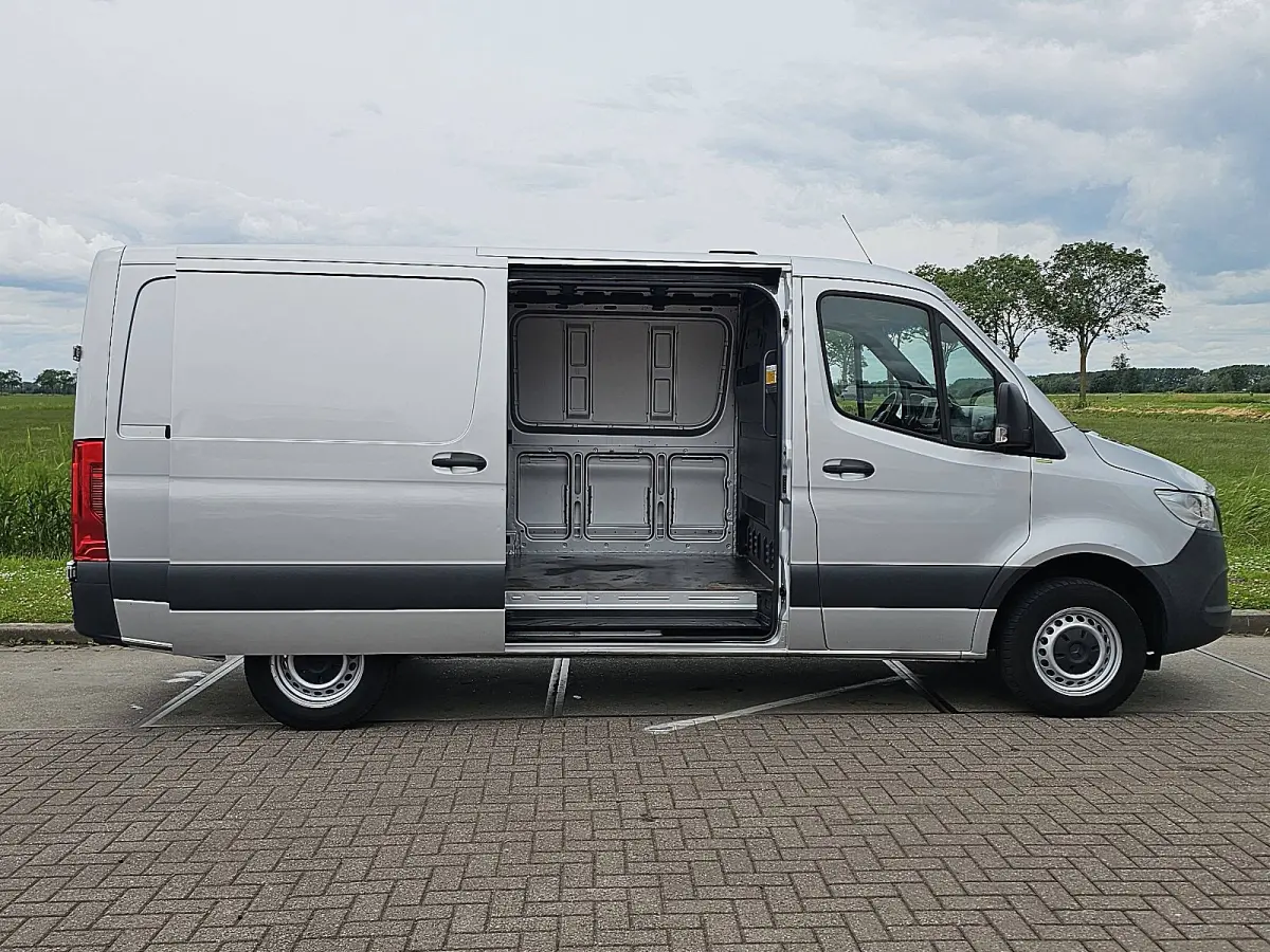 315 1.9 CDI L2H1 RWD L2H1 RWD Mbux Airco Euro6 Trekhaak Camera 1e Eigenaar