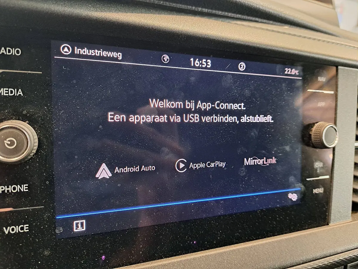 2.0 TDI L2H1 32 Cruise control, Airco, Standkachel, Pdc, Carplay, Navi, Stoelverwarming