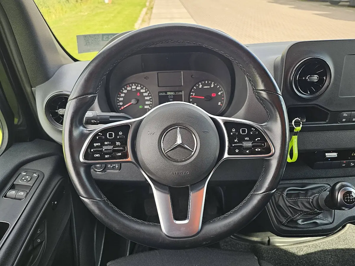 317 1.9 CDI L2H2 RWD Cruise Control, Airco, Standkachel, Navi, Camera, Stoelverwarming, Multifuncitoneel stuur, Euro6, 170 PK