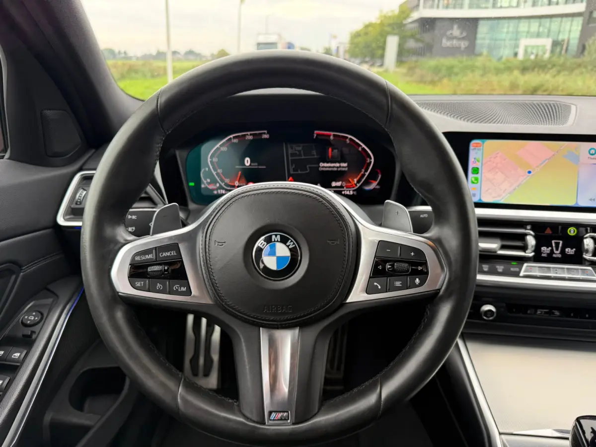 320i High Executive / M Sport / Leder / 20inch M-Performance / 256PK