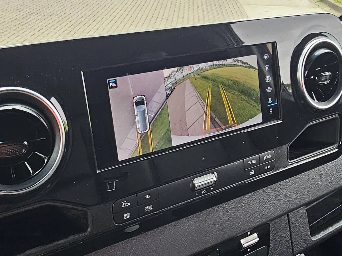 316 L3H2 3.5T-trekhaak, Adap-cruise, Navi, Automaat, Carplay, MBUX10, LED, Leer