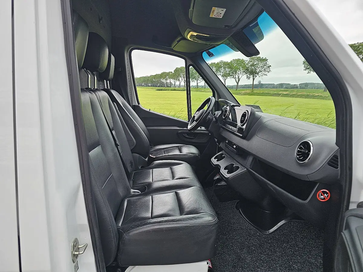 316 L3H2 3.5T-trekhaak, Adap-cruise, Navi, Automaat, Carplay, MBUX10, LED, Leer