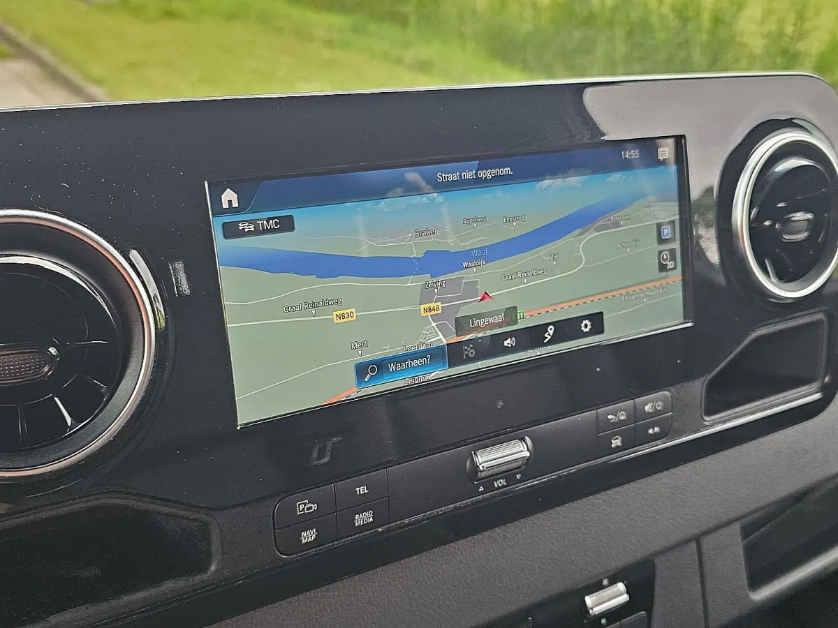 316 L3H2 3.5T-trekhaak, Adap-cruise, Navi, Automaat, Carplay, MBUX10, LED, Leer