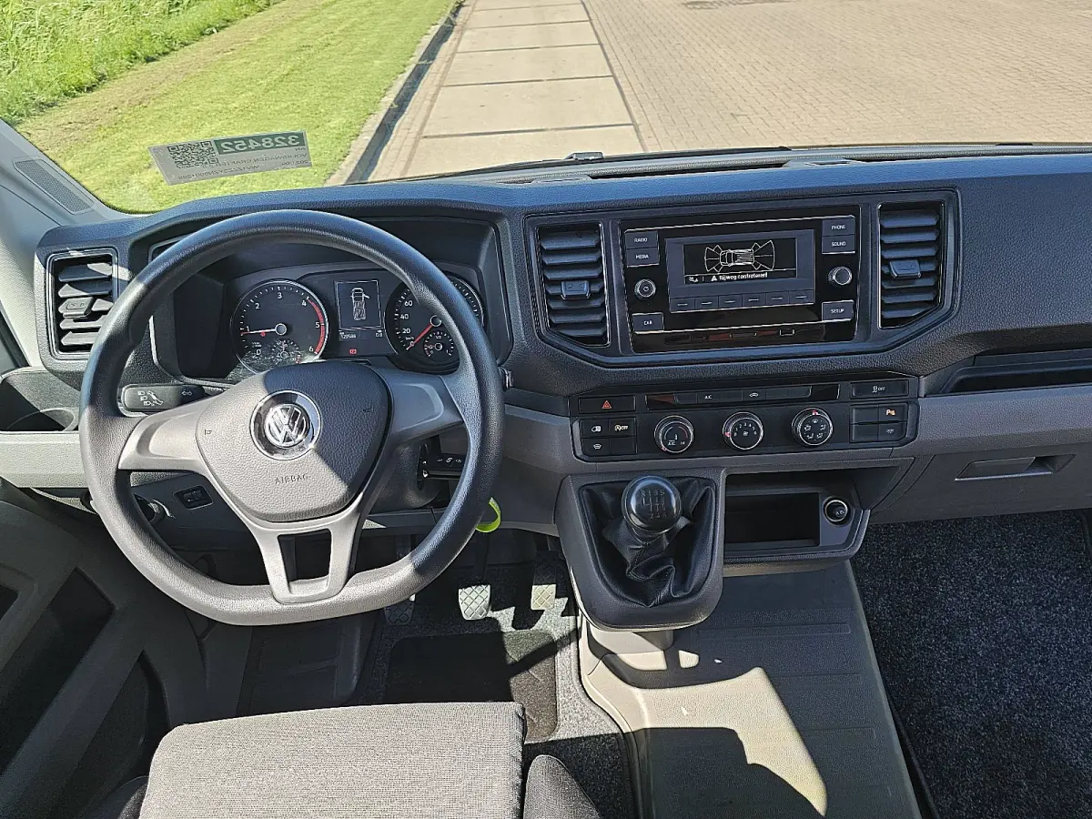 2.0 TDI L3H2 Airco | Carplay | Android Auto | Parkeersensoren voor+achter | Voorruitverwarming