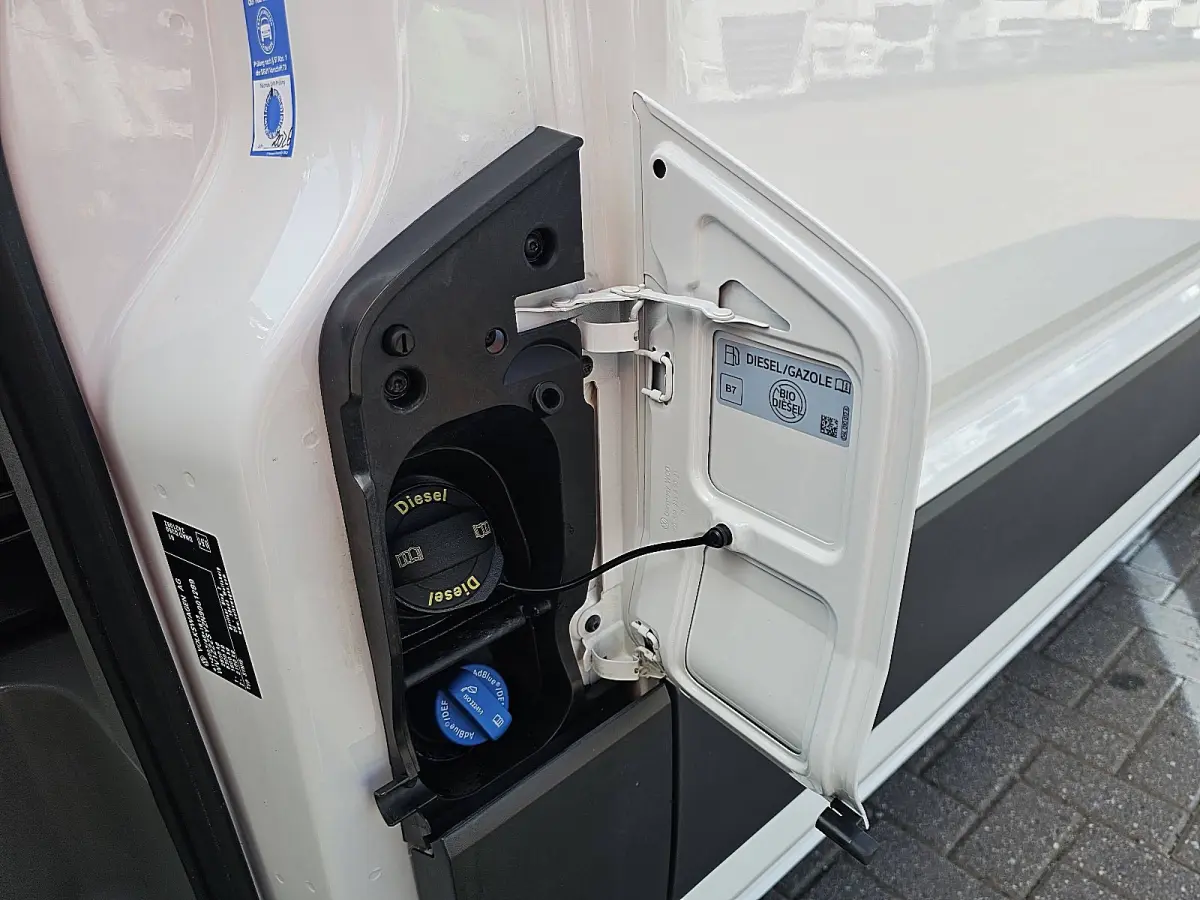 2.0 TDI L3H2 Airco | Carplay | Android Auto | Parkeersensoren voor+achter | Voorruitverwarming