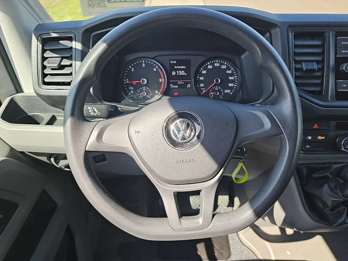 2.0 TDI L3H2 Airco | Carplay | Android Auto | Parkeersensoren voor+achter | Voorruitverwarming