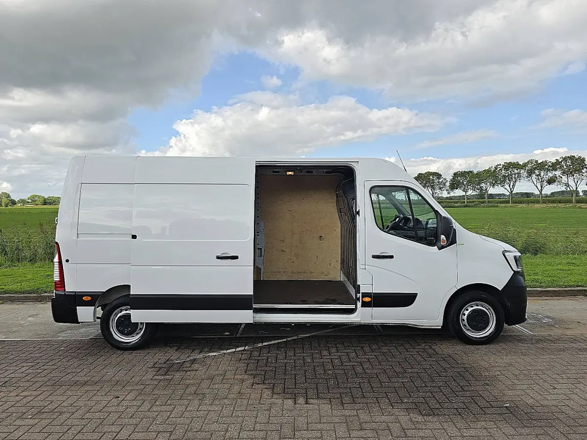 T35 2.3 dCi 150 L3H2 Energy Comfort Cruise control, Airco, Pdc, Navi