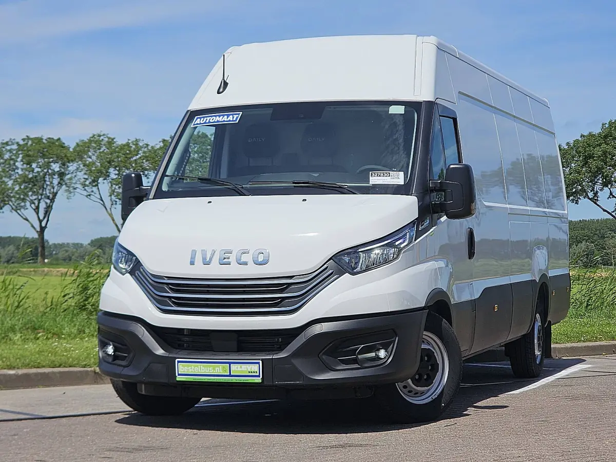 35S18HV 3.0 L4H2 3.0 Automaat 3zits Airco HI-Connect LED Adaptive Cruise Control