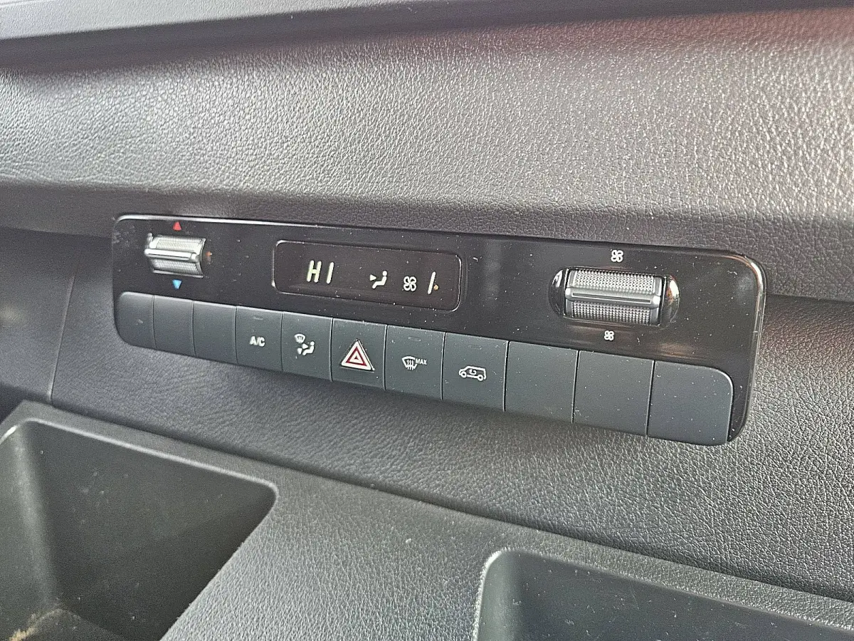 315 1.9 CDI L4H3 RWD Cruise control, Airco, Carplay, Camera, Climate control, Bluetooth, Automaat, Sidebars