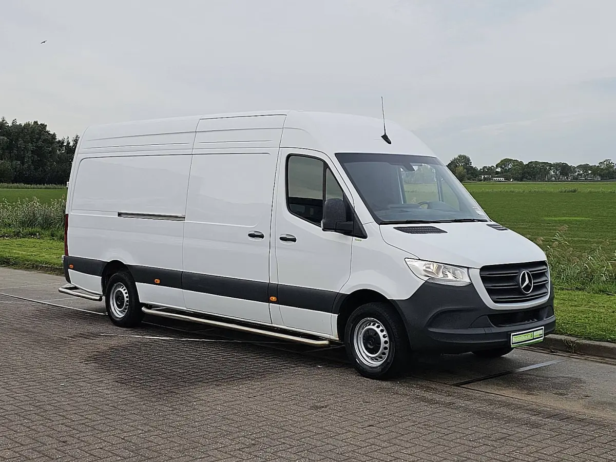 315 1.9 CDI L4H3 RWD Cruise control, Airco, Carplay, Camera, Climate control, Bluetooth, Automaat, Sidebars