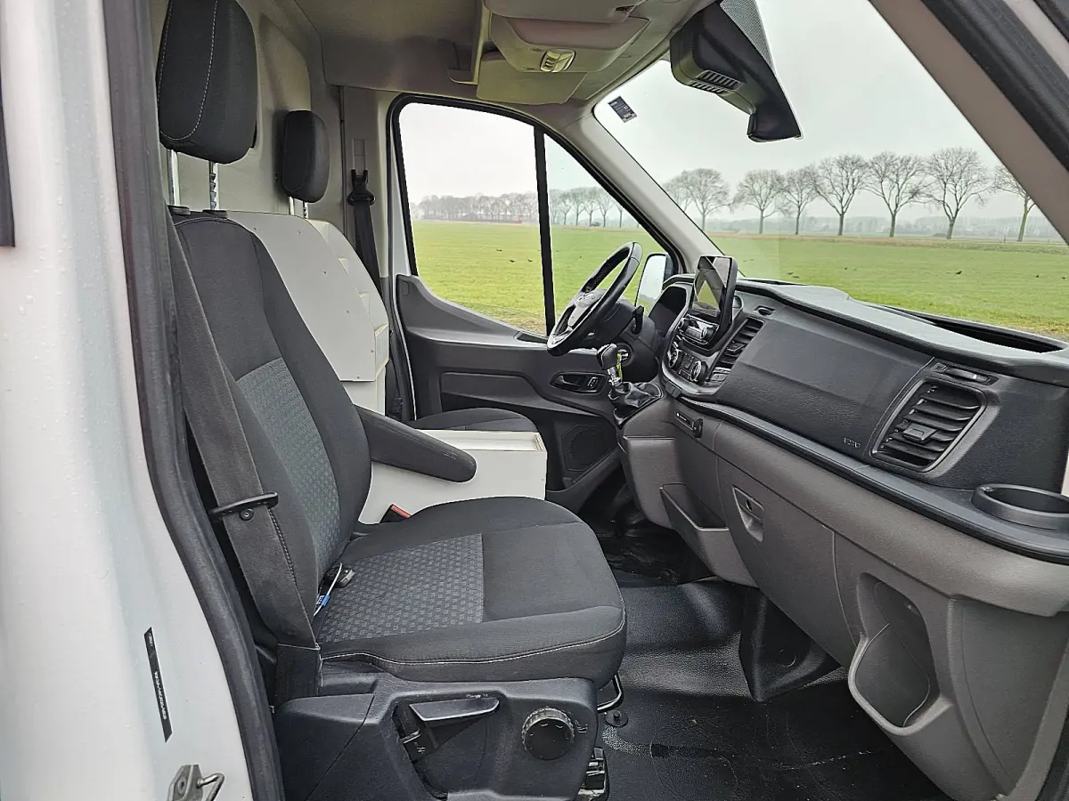 350 2.0 TDCI L3H2 airco, navi, pdc, camera, trekhaak, cruise
