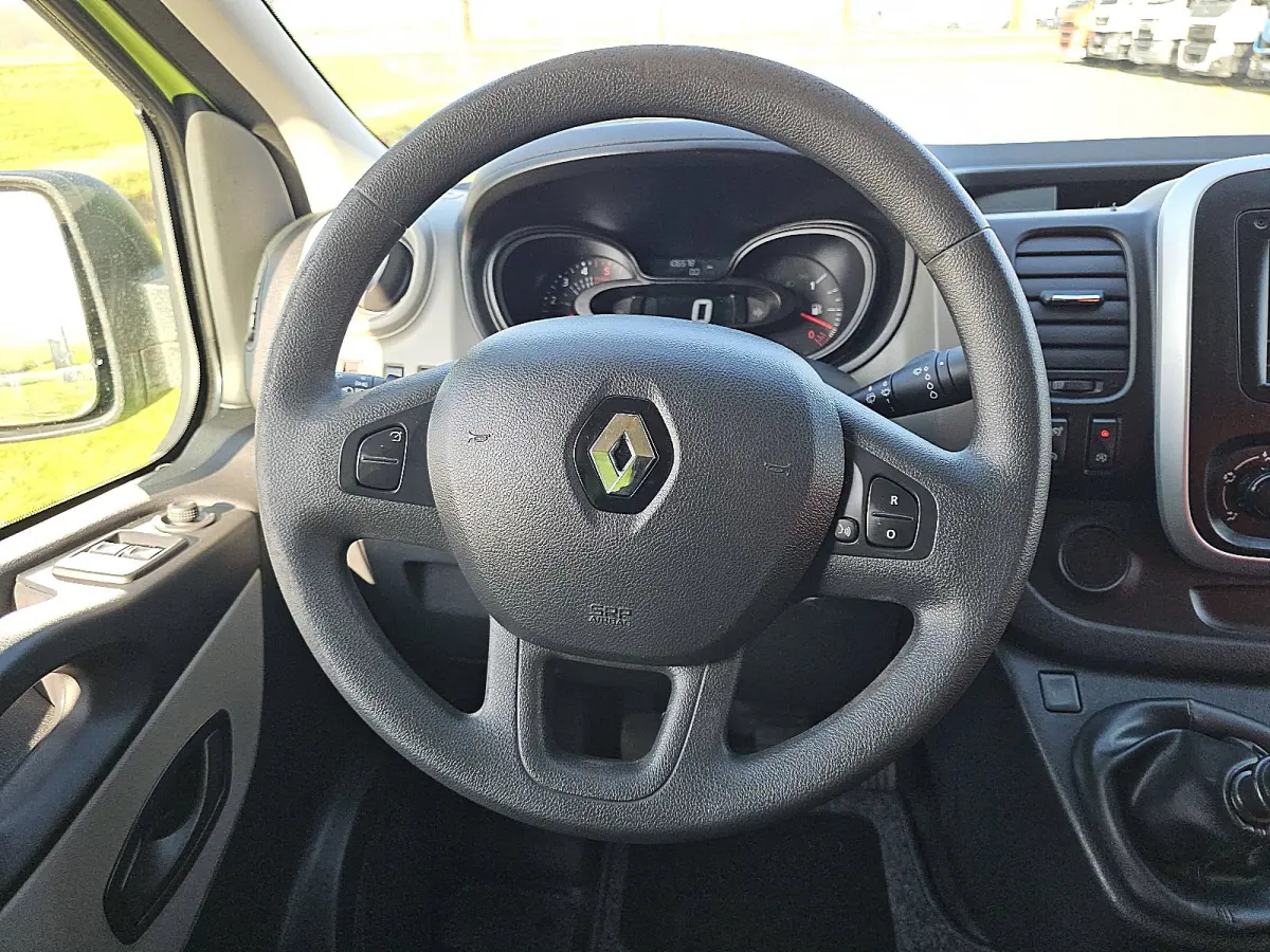 1.6 dCi T29 L1H1 Comfort Energy airco, navi, pdc, imperiaal, trekhaak, kastjes
