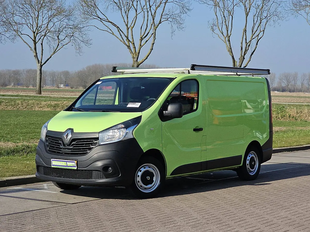 1.6 dCi T29 L1H1 Comfort Energy airco, navi, pdc, imperiaal, trekhaak, kastjes