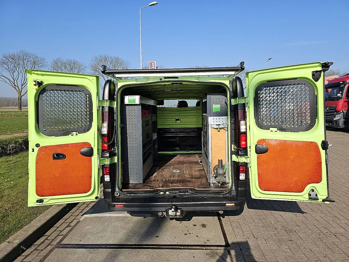 1.6 dCi T29 L1H1 Comfort Energy airco, navi, pdc, imperiaal, trekhaak, kastjes