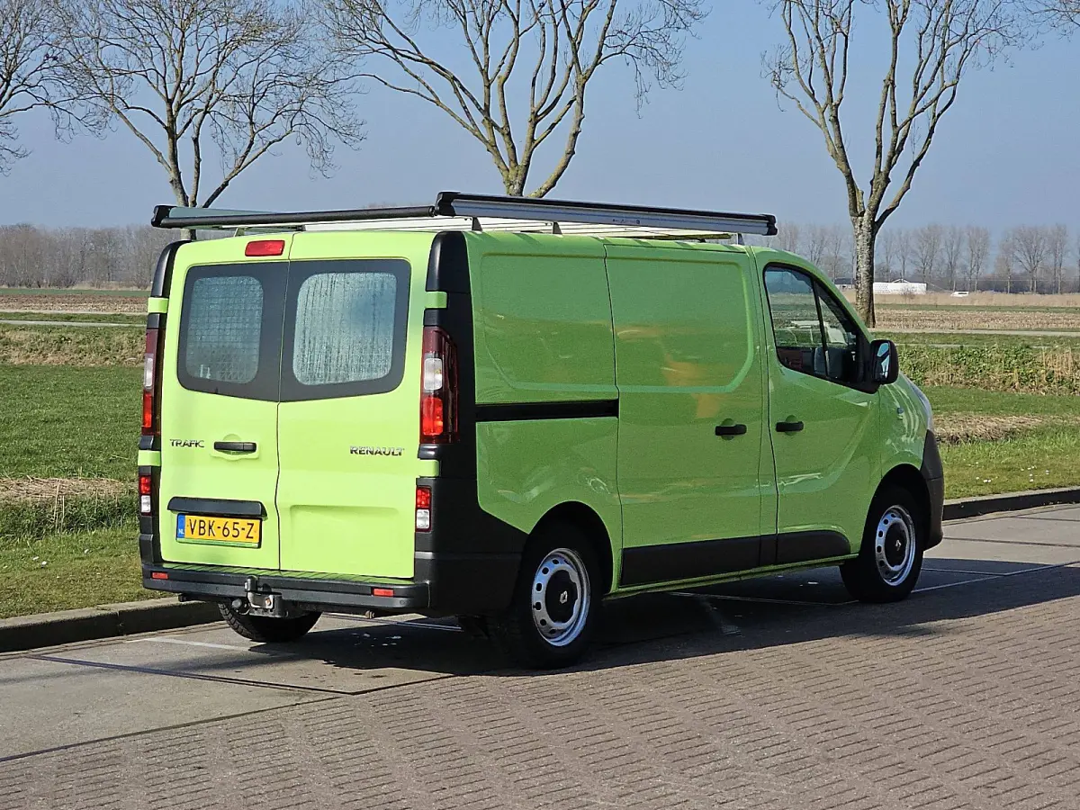 1.6 dCi T29 L1H1 Comfort Energy airco, navi, pdc, imperiaal, trekhaak, kastjes