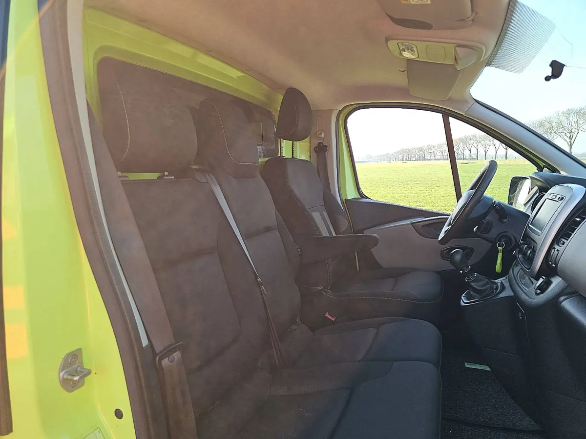 1.6 dCi T29 L1H1 Comfort Energy airco, navi, pdc, imperiaal, trekhaak, kastjes