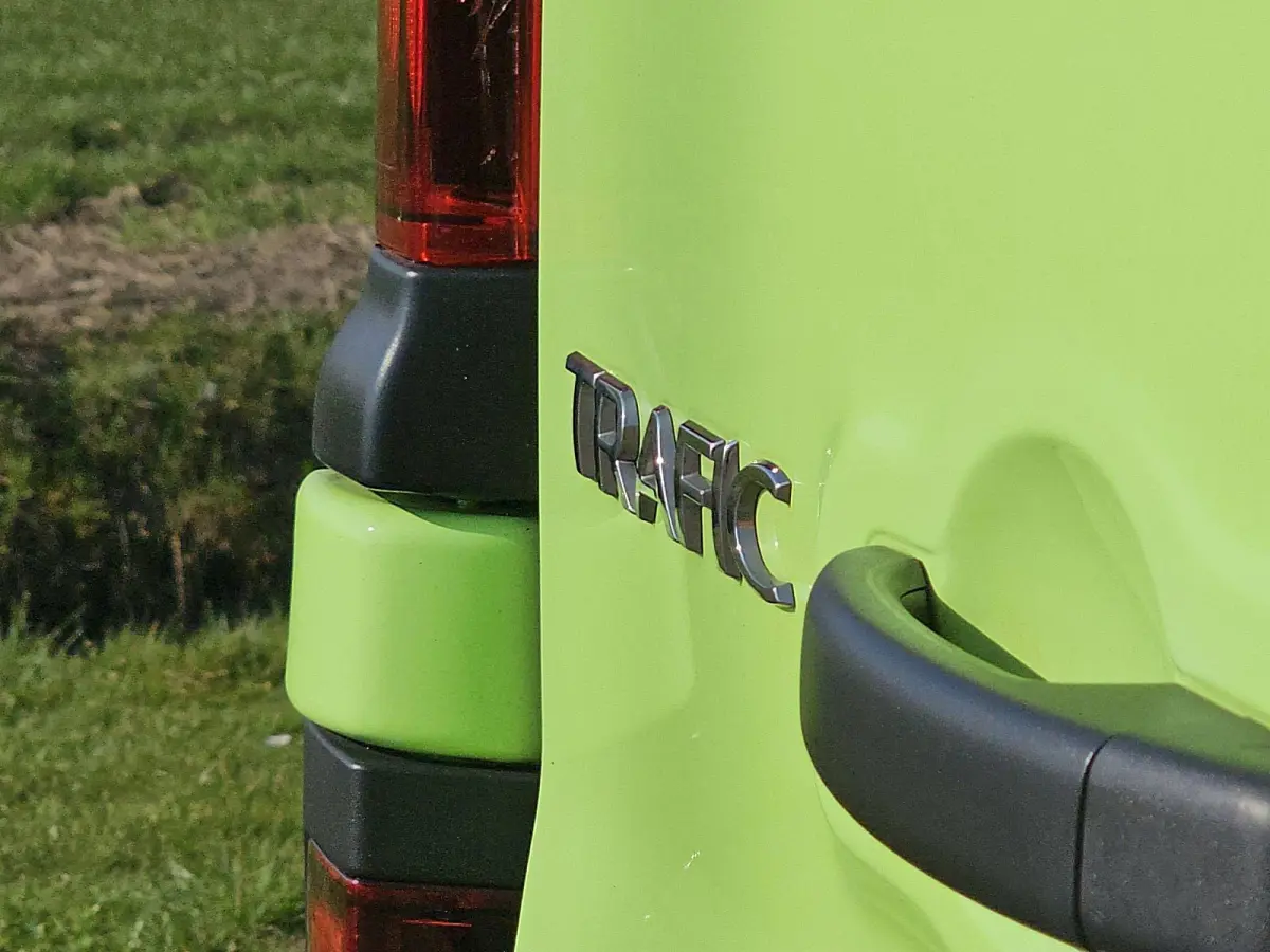 1.6 dCi T29 L1H1 Comfort Energy airco, navi, pdc, imperiaal, trekhaak, kastjes