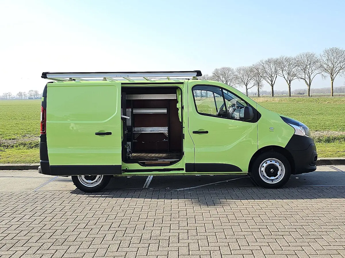 1.6 dCi T29 L1H1 Comfort Energy airco, navi, pdc, imperiaal, trekhaak, kastjes