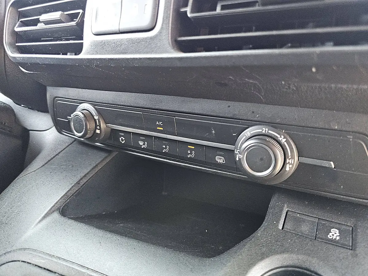 1.5 D-4D Cool Comfort 1.5 L1 NAP Euro6 AC 102Pk 1e Eigenaar Oh-Historie