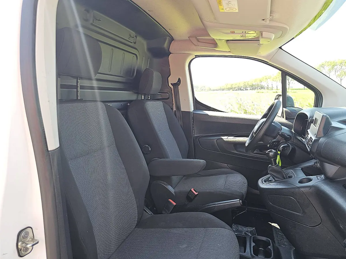 1.5 D-4D Cool Comfort 1.5 L1 NAP Euro6 AC 102Pk 1e Eigenaar Oh-Historie